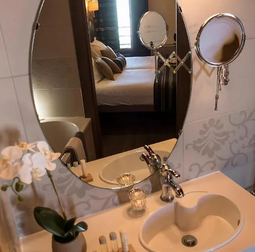 Le Hameau Du Kashmir 4*